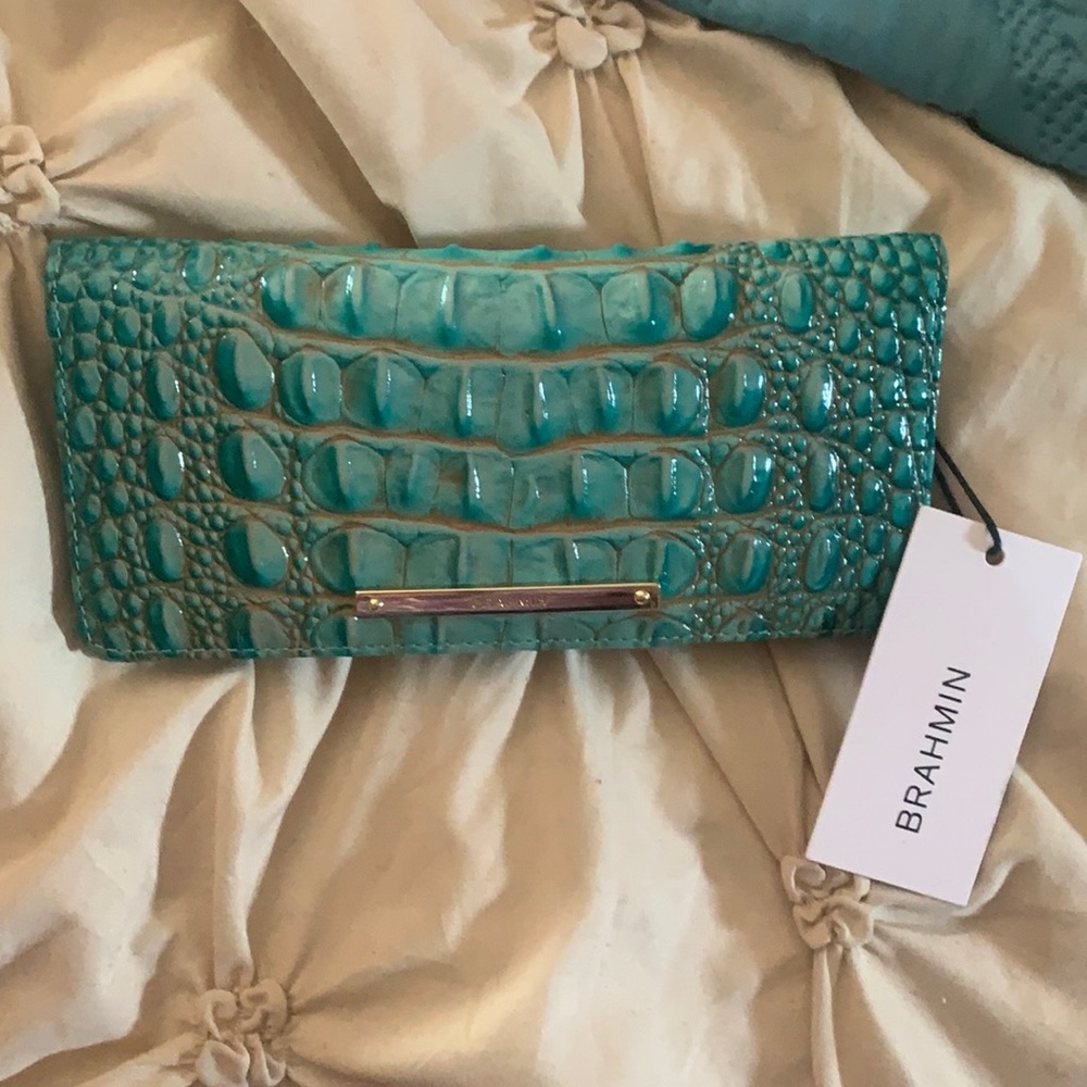 Brahmin wallet, new with tag.